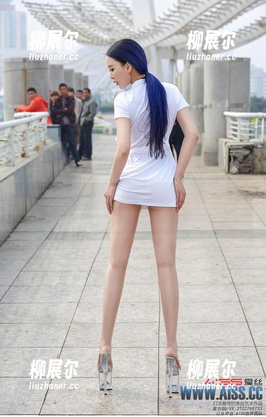 古堡媚丝，爱丝图库带你追寻那些不经意的、调皮的、美丽时光！