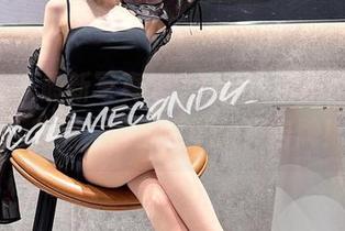 微密圈 – 最新写真：Callmecandy的黑色美腿，简直可以做广告牌！