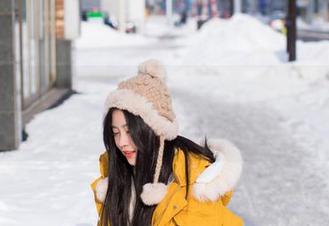 IMiss爱蜜社 – 原图：于姬Una教你如何在办公室优雅低头