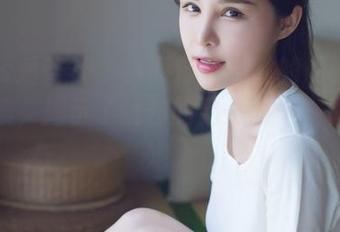 IMiss爱蜜社 – 小丽莎萌萌哒的最新和服写真集，揭示了优雅的另一面——真实的她。