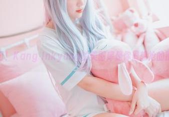 在线过生日!Kang Inkyung的美图库是你最想抢的那一块吗?
