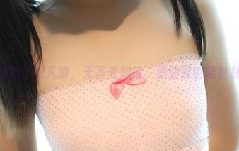 ROSI果然不同凡响，无圣光加持，职业装也能林林总总。