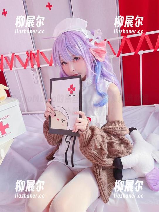 SayoMomo的黑丝乱入，图集精选就像一场小小的视觉叛乱！