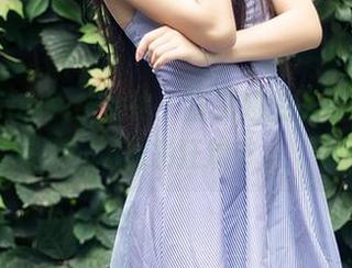 TouTiao头条女神 – 查莉娅的圣诞图包，一场色彩狂欢节。