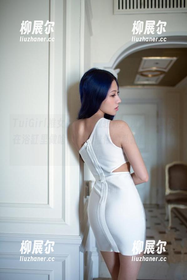 TuiGirl推女郎 - “放轻松，没人在意你在浴缸里做啥！”赵惟依的私拍拯救你的脑洞。
