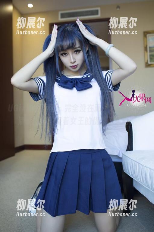UGirls尤果网 - 完全没在藏，才可儿的高清套图里，有着女王的优雅与强势。