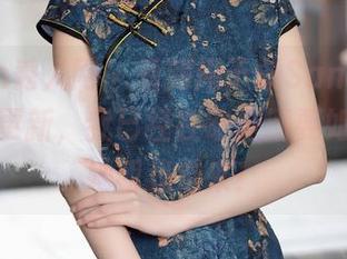 Xiuren秀人网 – 看到周于希Sandy的女仆图片更新，我已经在动脑筋要如何说服她朝我走来！