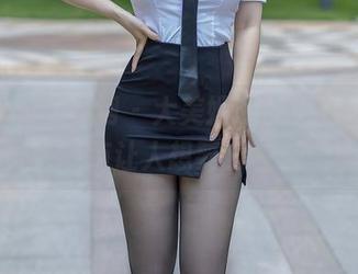 Xiuren秀人网 – 大美媚京的内衣照片，资源里总有让人想要的那一抹色！