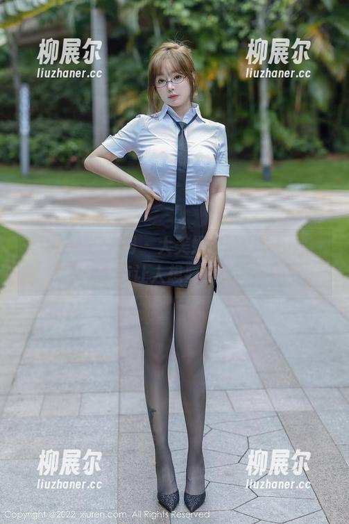 Xiuren秀人网 - 大美媚京的内衣照片，资源里总有让人想要的那一抹色！
