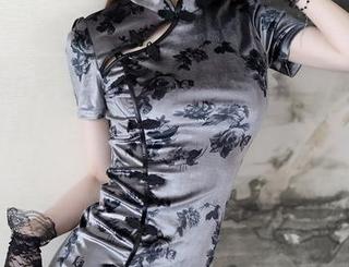 Xiuren秀人网 – 奶瓶土肥圆矮挫丑黑穷放飞自我：当御姐遇上镂空网衣，高清写真别样精彩