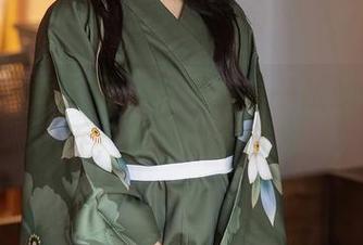 Xiuren秀人网 – 让人多看一眼的奶芙乔乔，美脚高清合集