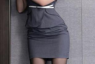 Xiuren秀人网 – 穿上皮衣，分分钟变身气场女王，林文文yooki的图库精选在等你