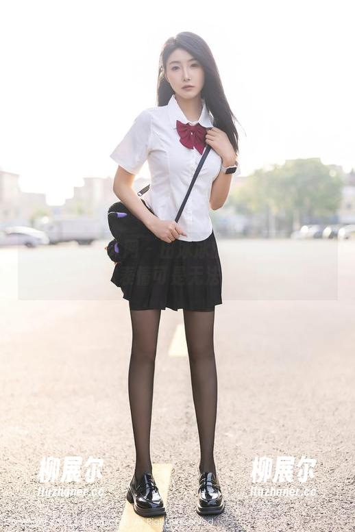 Xiuren秀人网 - 田冰冰的原图：天使来了，这表情可是无法复制哦！
