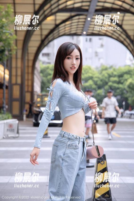 Xiuren秀人网 - 一翻绮里嘉Carina的美腿图集，脑子里齐刷刷响起了“再来一次”的复读机。