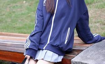 Xiuren秀人网 – 温柔如艾栗栗栗栗栗栗吖，图集里的心机美人