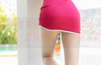 YouMi尤蜜荟 – 原图下的Emily尹菲与盛夏，仿佛在说着无声的心事