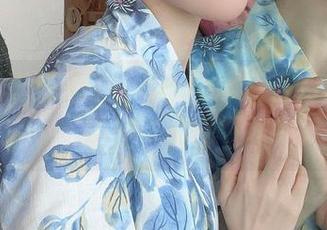 最新写真集来了，aqua水淼在白衬衫里轻轻“晃动”