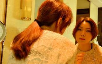 pans – 在线评论：李沫的丝袜作品，这套路我懂