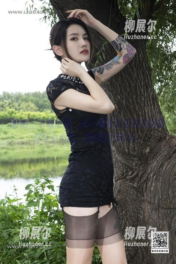 丽柜-桃子 丽柜 - 下载全集,桃子在短裙里撩拨出的那些小心思,模糊却又暖心。