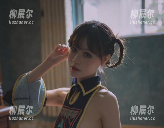 看!千反田鹿子的裤里丝作品，免费前排观众席请入座！
