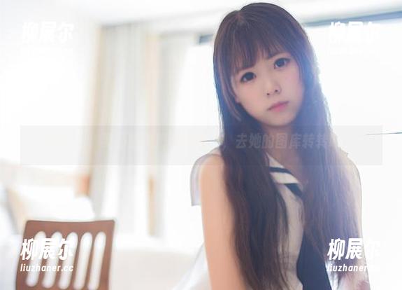 向小圆，要不咱就把眼镜戴上，去她的图库转转吧？