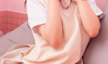 嗲囡囡 – 突然觉得，免费的陈雅漫VICKY美脚作品有点不一样？
