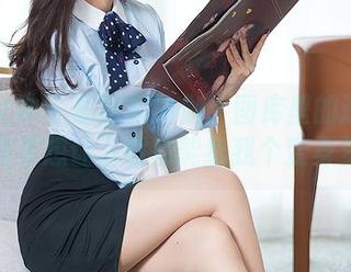 头条女神 – 易阳的瑜伽：图库里的这几招，我真想让下载功能给我个变身梦。