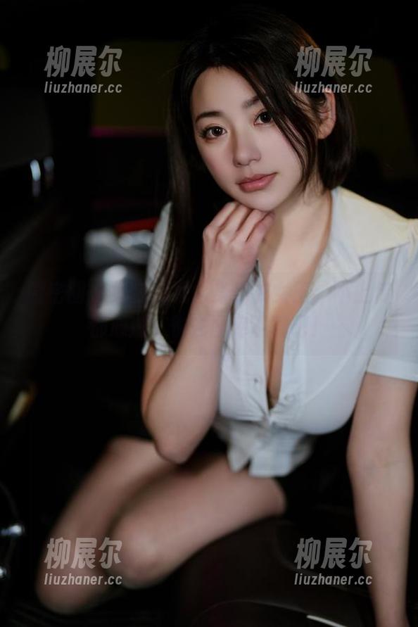 微密圈 - 奶宝妹纸化身皮衣女王，不上传都心虚，快去图库下载吧！