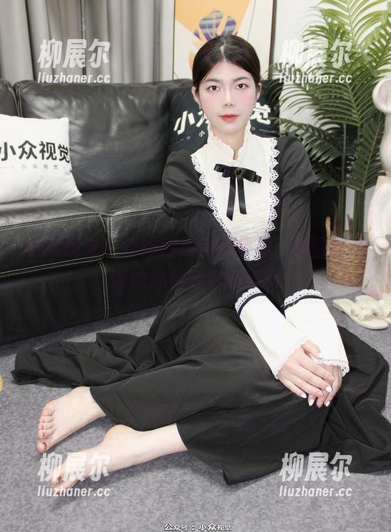 小众视觉-蓉蓉 小众视觉 - 这婚纱高清图集里,蓉蓉时不时的神情好有感觉啊