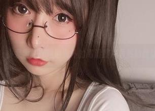 难以置信！小泉学姐吖透明女仆的高清照片竟然如此让人入迷。