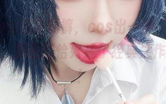小空sora这身短裤，cos出一种“夏天的叛逆”，原图却恰好成了经典之作，哈哈！