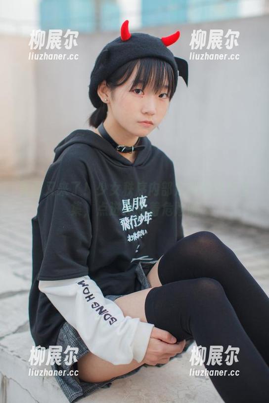 美图又来了！少女秩序内部定制的白丝合集，点进来冒着危险哦