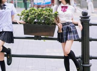 尤蜜荟 – 教室也能这样玩！小海臀Rena的趣味资源图集！