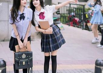 尤蜜荟 – 博主尤妮丝Egg在高清图包里献上豹纹狂欢。