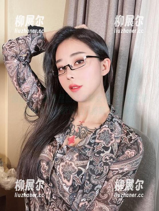 张老师 微密圈 - 图库里的张老师女仆…居然还有这种输出?话说这风格哪里来的?