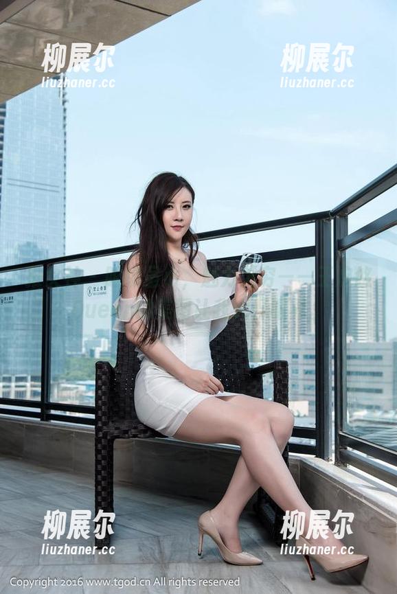 推女神 - 眼镜虽小，魅力无穷——王婉悠Queen的美图让我大开眼界。