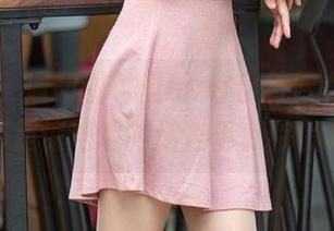推女郎 – 福利图包里Lina穿着修女服，哪个图算是惊艳呢？请告诉我你的答案！