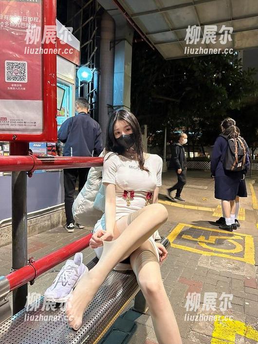 微密圈 - 是小逗逗在海边的作品，风不禁打了个结，眼花缭乱呀！