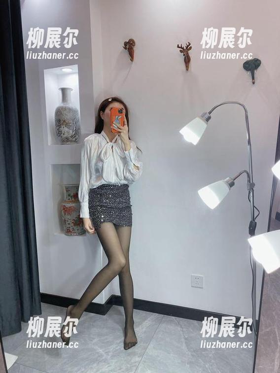 微密圈 - 杨大乐乐很靠谱的泳衣全套，直接让我想要海边度假，啥都不想，只想塞进沙滩。