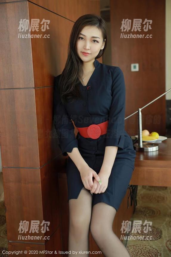 模范学院 - 柳侑绮Sevenbaby等待你的全套女孩图集，轻盈在指尖游走