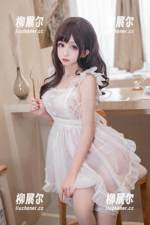 樱井小莜在线吊带合集，搭配这种气质我也想试试！
