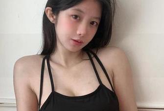 微密圈 – 裸足合集：“火龙果羊”的气息空灵，更新能否打动你？