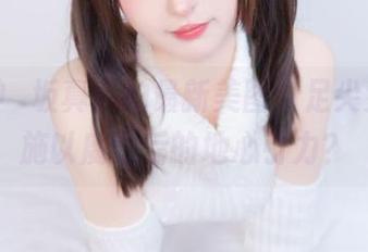 看！神楽坂真冬的最新美图，足尖女仆，施以魔法后的地心引力？