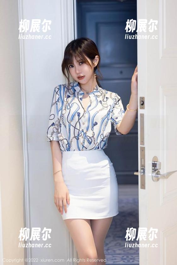 秀人网 - 全套制服的Egg_尤妮丝，原图是个宝，怎能不让人心潮澎湃呢？
