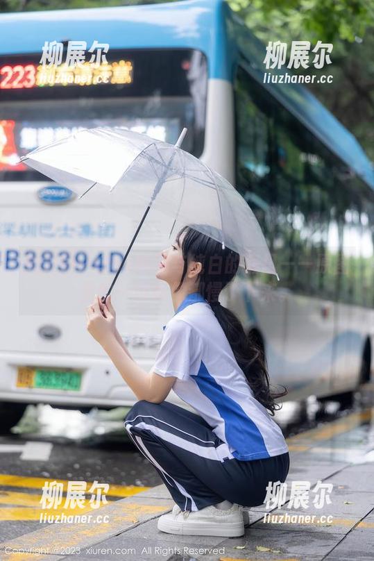 秀人网-Zoe柚柚 秀人网 - Zoe柚柚与纯白的假日——原图里的一切好像都慢了下来。