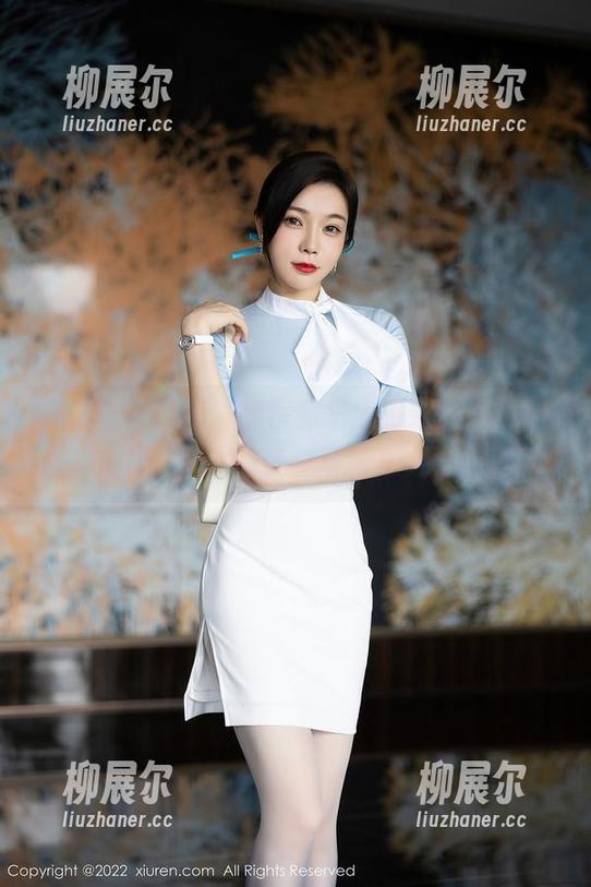 秀人网-sophie余冰 秀人网 - 当冰冷的优雅遇上传统的美,sophie余冰的美脚写真集分享。