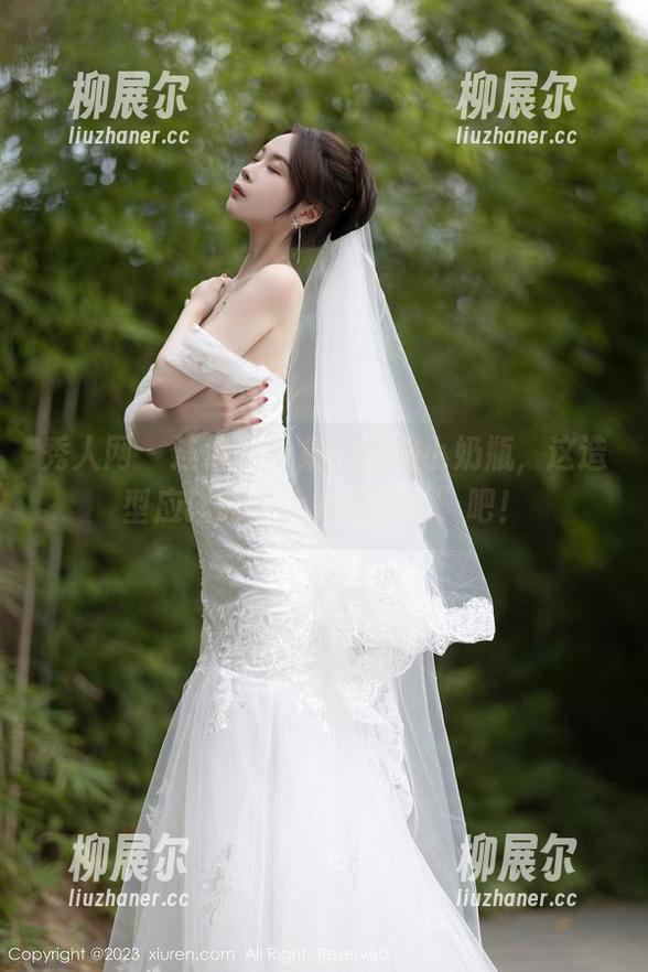 秀人网 - 连体衣合集：柚柚小奶瓶，这造型应该叫“大人版婴儿”吧！