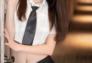 秀人网 – 若您认为沐言yanyan在线的御姐美图不够撩，那您真该试试重新开眼