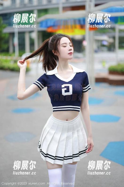 秀人网-西希白兔 秀人网 - 西希白兔的双人图包,尽管没有语言,但每个角度都那么会说话。