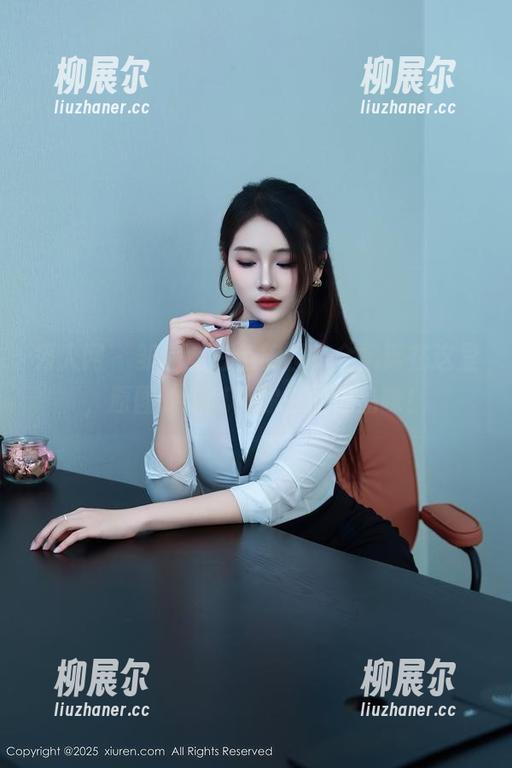 秀人网 - 邹晶晶白色旅程，全集窝在这里，原图的细腻等你去慢慢品味！